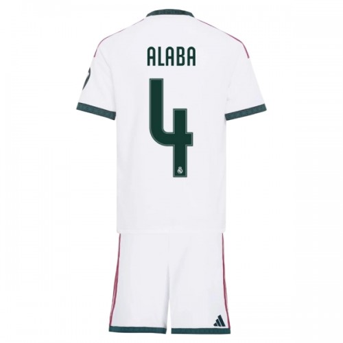 Jalkapallo Fanipaita Real Madrid Alaba 4 Kotipeliasusetti 2026-27 - Lapset Jalkapallo Fanipaita Real Madrid Alaba 4 Kotipeliasusetti 2026-27 - Lapset