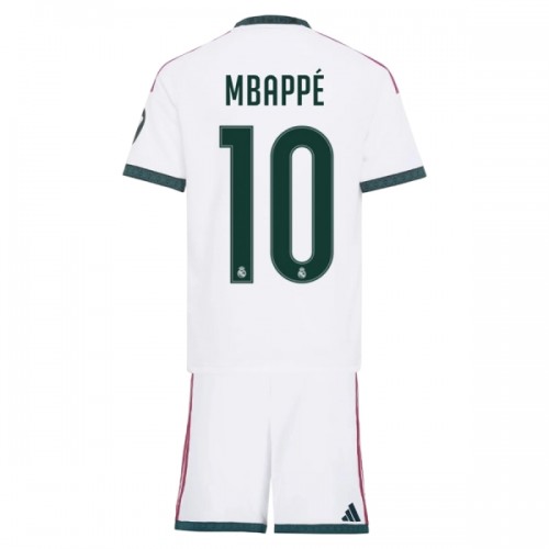 Jalkapallo Fanipaita Real Madrid Mbappé 10 Kotipeliasusetti 2026-27 - Lapset Jalkapallo Fanipaita Real Madrid Mbappé 10 Kotipeliasusetti 2026-27 - Lapset