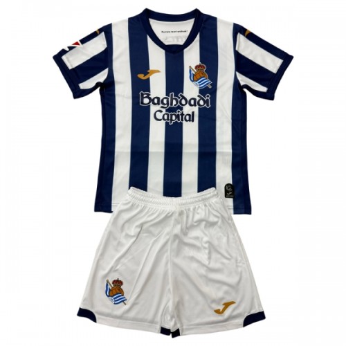 Jalkapallo Fanipaita Real Sociedad Kotipeliasusetti 2026-27 - Lapset Jalkapallo Fanipaita Real Sociedad Kotipeliasusetti 2026-27 - Lapset