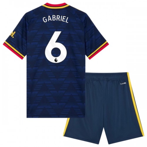 Jalkapallo Fanipaita Arsenal Gabriel 6 Vieraspeliasusetti 2026-27 - Lapset Jalkapallo Fanipaita Arsenal Gabriel 6 Vieraspeliasusetti 2026-27 - Lapset