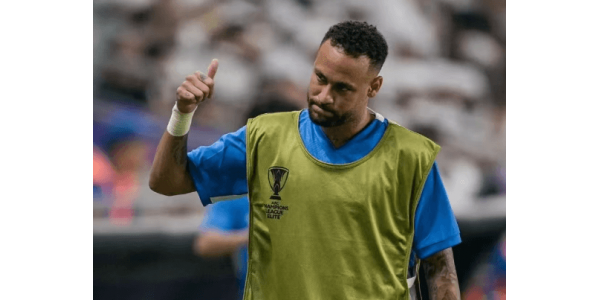 Neymar palaa kentälle 370 päivän jälkeen Neymar palaa kentälle 370 päivän jälkeen