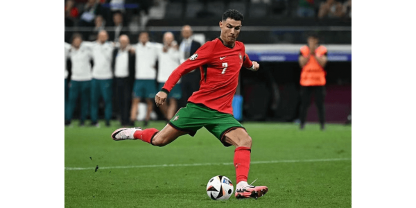 Ronaldo tekee silti kaikkensa, Costa on ylennyksen sankari Ronaldo tekee silti kaikkensa, Costa on ylennyksen sankari