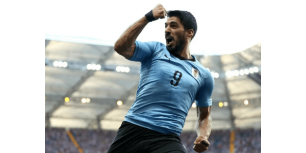 Suarez jätti hyvästit Uruguayn maajoukkueelle Suarez jätti hyvästit Uruguayn maajoukkueelle