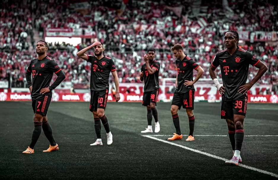 Bayern hävisi Mainzille 1-3 ja putosi sarjataulukossa toiseksi