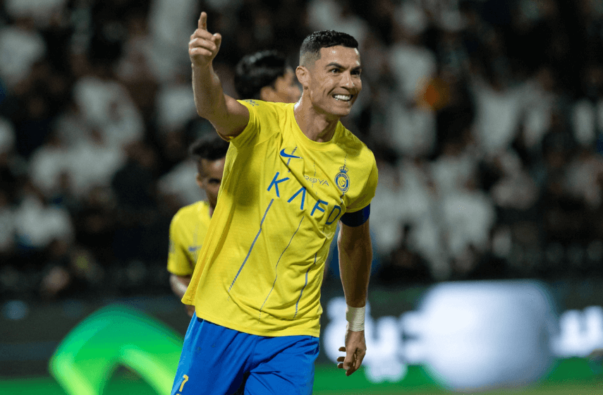 Cristiano Ronaldo tekee 50 maalia kahdeksannen kerran urallaan