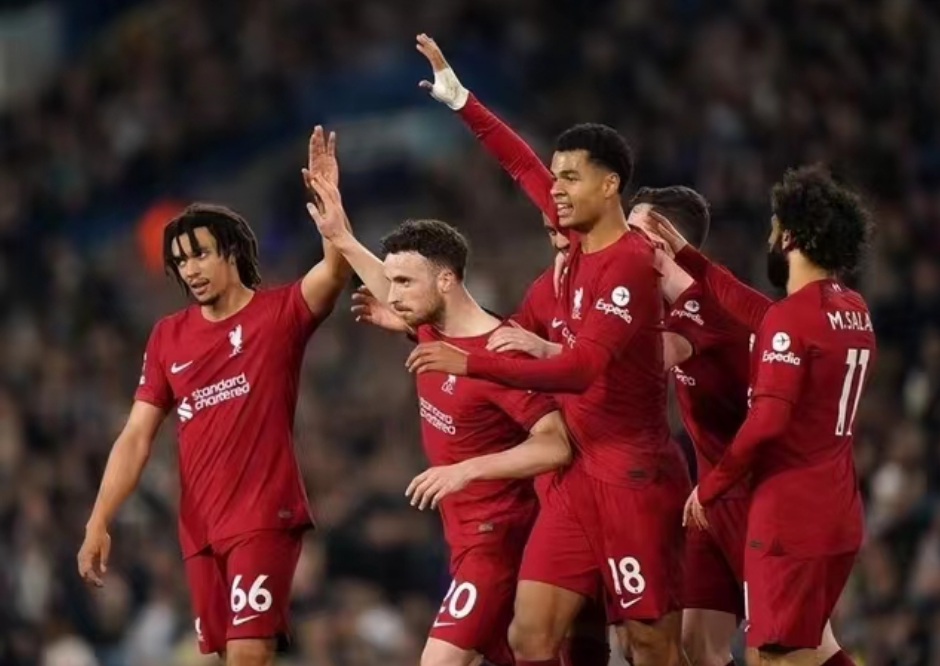 Liverpool voitti Leeds Unitedin vieraissa 6-1