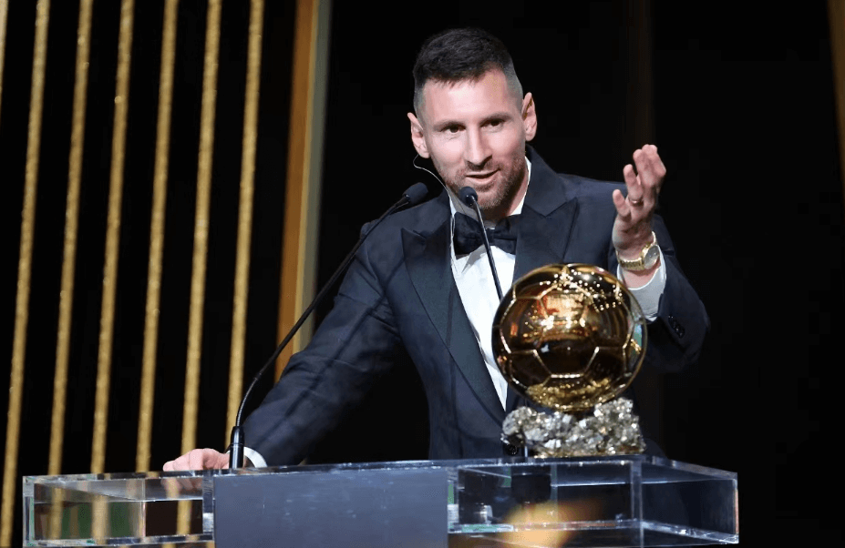 Messi voitti kahdeksannen Ballon d'Or -palkinnon, ikuinen legenda!