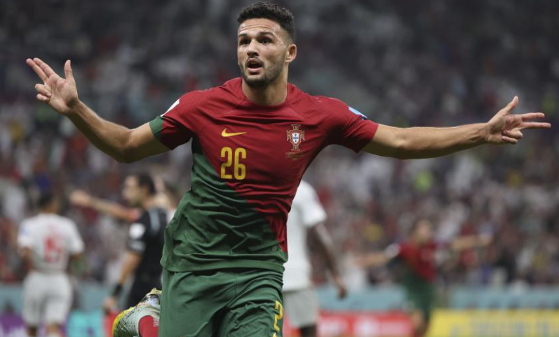 Ronaldo vaihtoon, kun Portugali kaataa Sveitsin 6-1